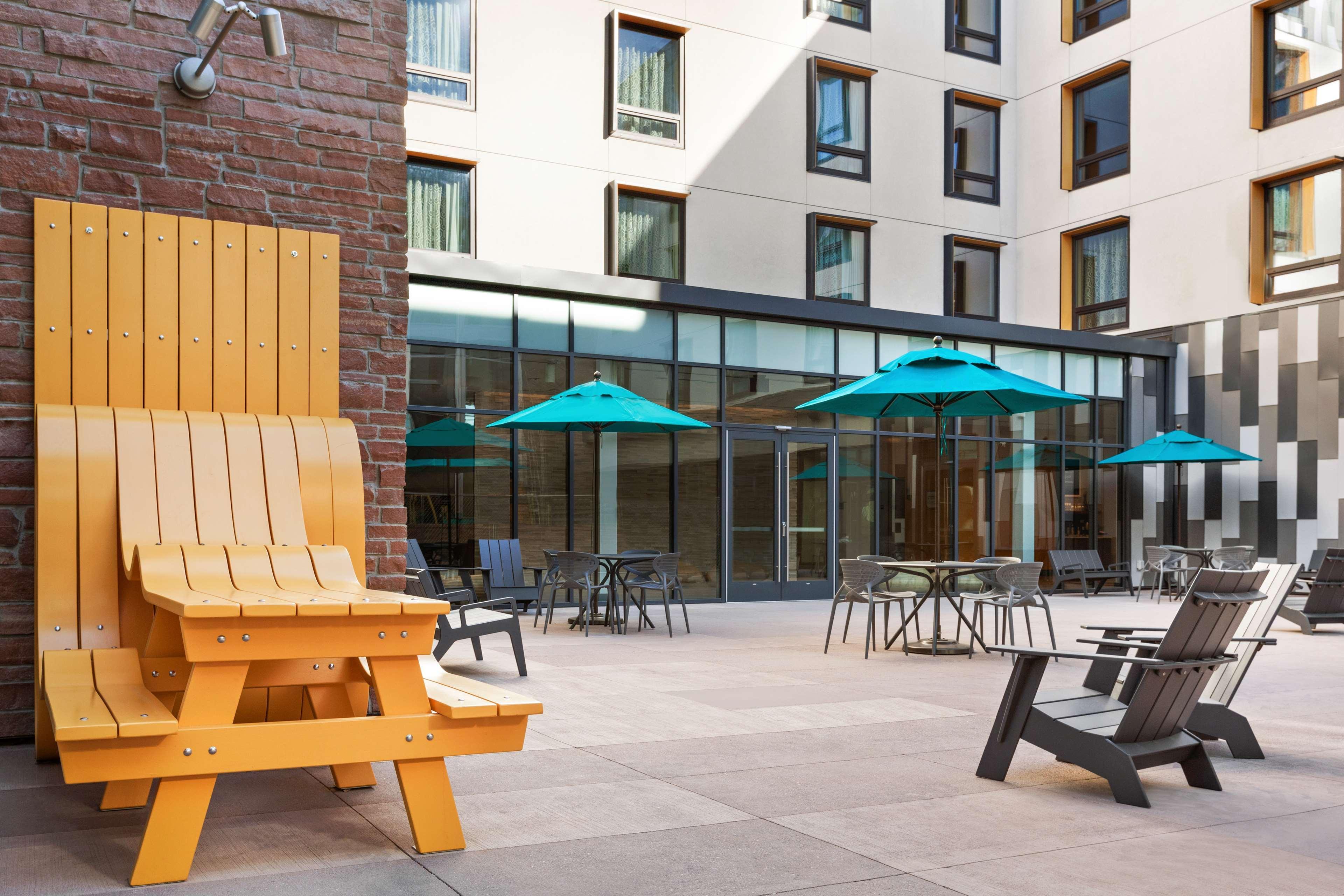 Embassy Suites By Hilton Boulder Exteriör bild