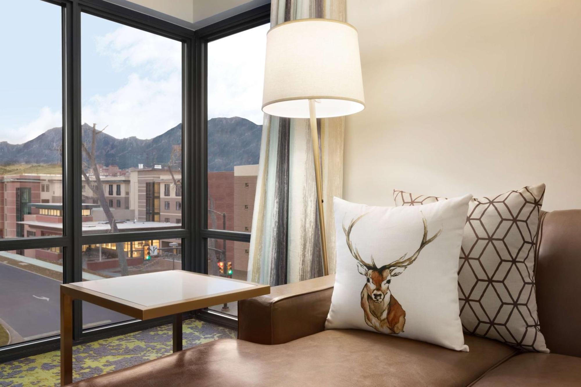 Embassy Suites By Hilton Boulder Exteriör bild