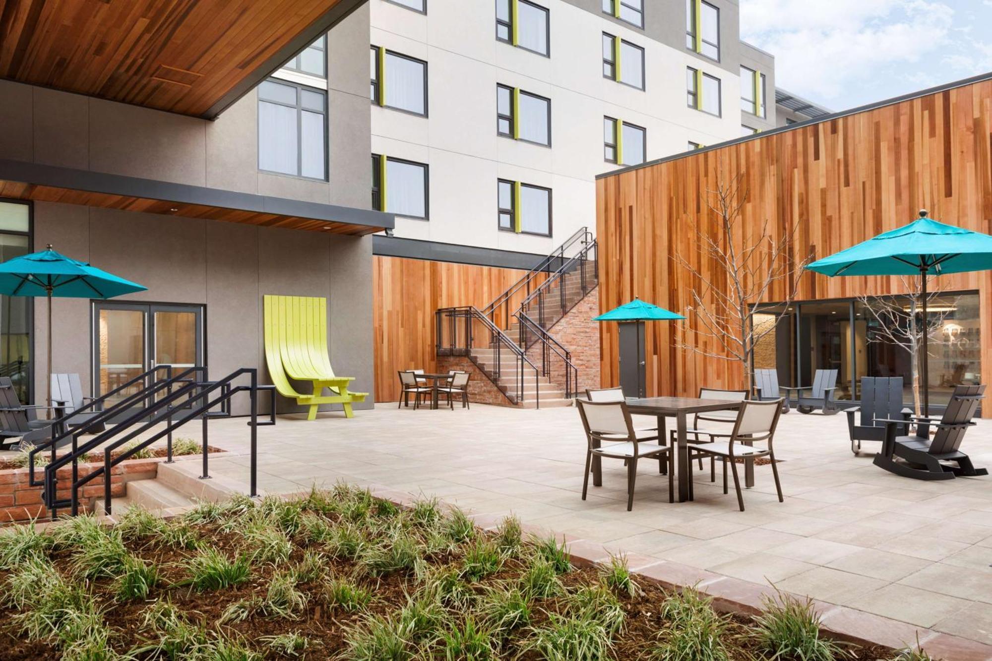 Embassy Suites By Hilton Boulder Exteriör bild